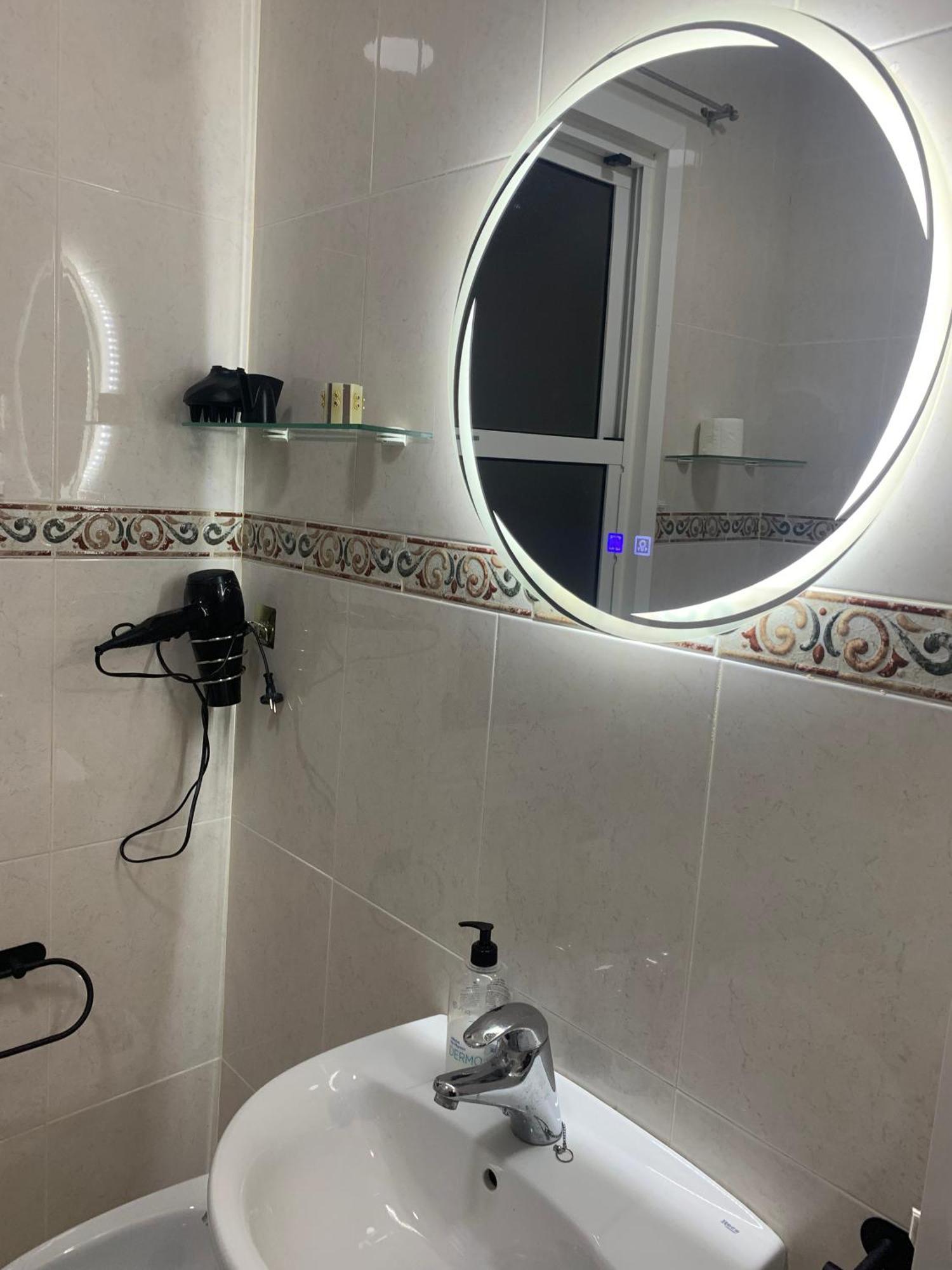 Apartamento Centrico A 1Km De La Playa. Puentedeume Eksteriør bilde